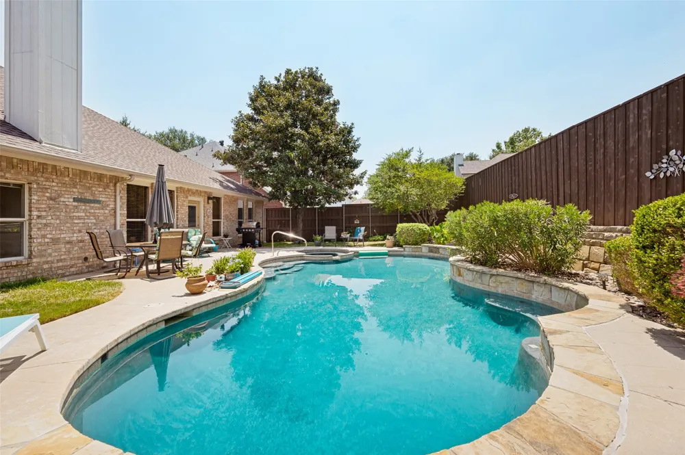 415 Patricia Lane Highland Village, TX 75077