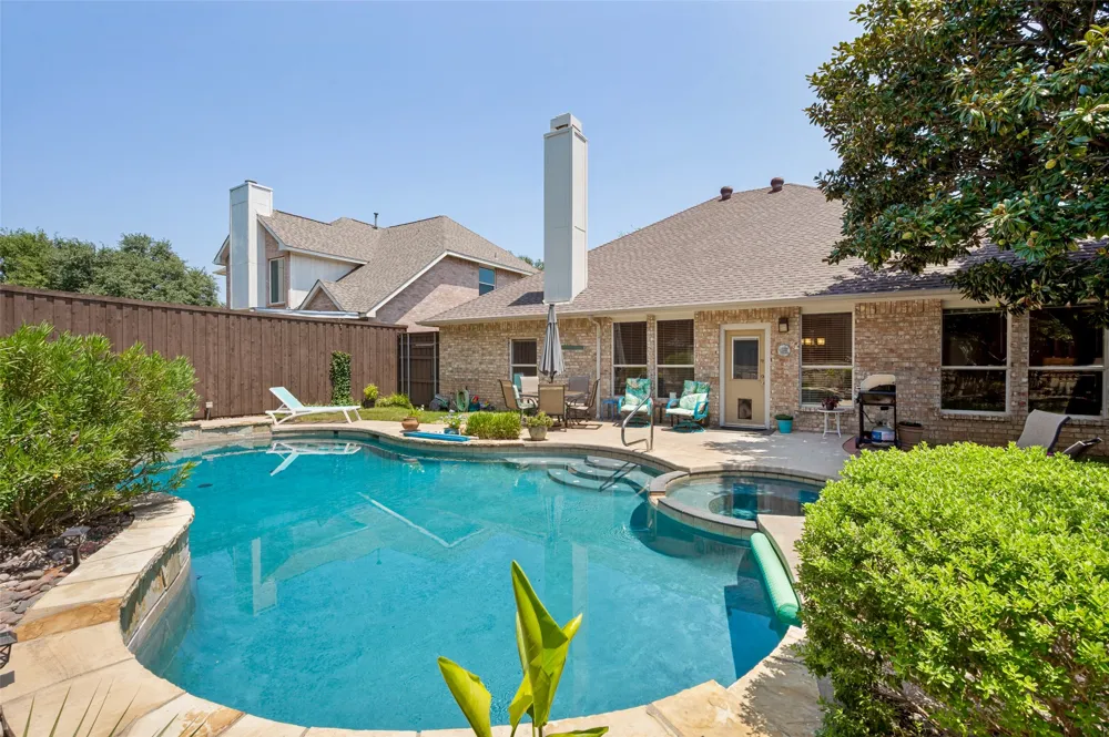 415 Patricia Lane Highland Village, TX 75077