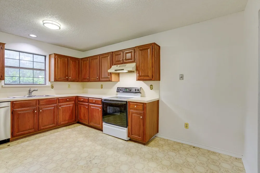902 Wayne Avenue Duncanville, TX 75137