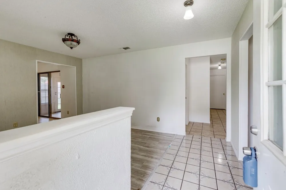 902 Wayne Avenue Duncanville, TX 75137