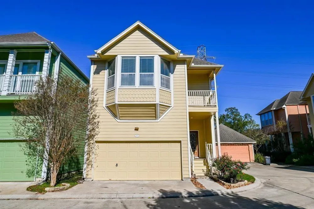 802 Garden Trace Lane Houston, TX 77018