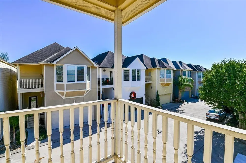 802 Garden Trace Lane Houston, TX 77018