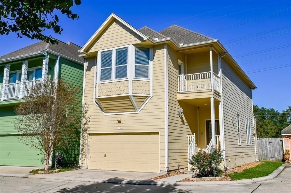802 Garden Trace Lane Houston, TX 77018