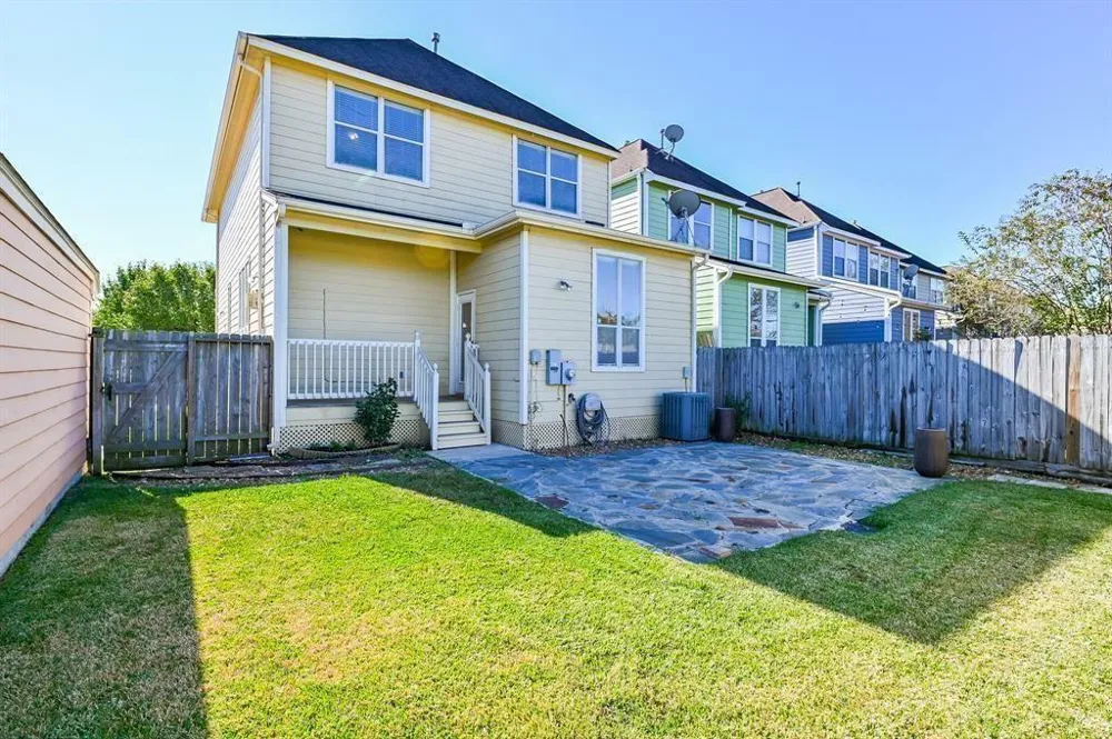 802 Garden Trace Lane Houston, TX 77018
