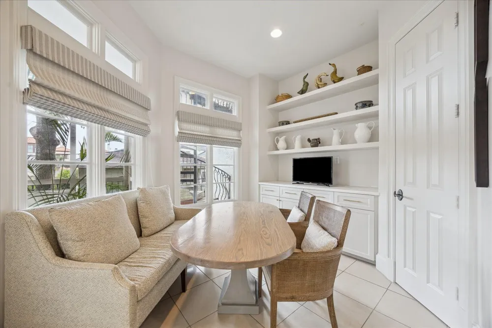 2211 Dunraven Lane Houston, TX 77019