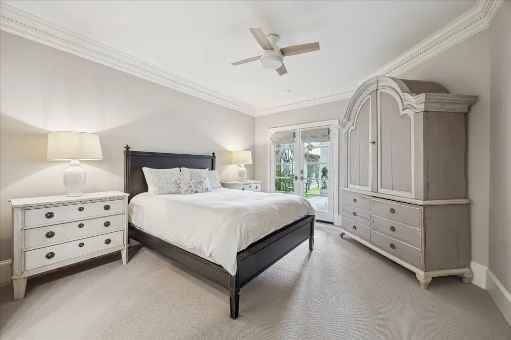 2211 Dunraven Lane Houston, TX 77019