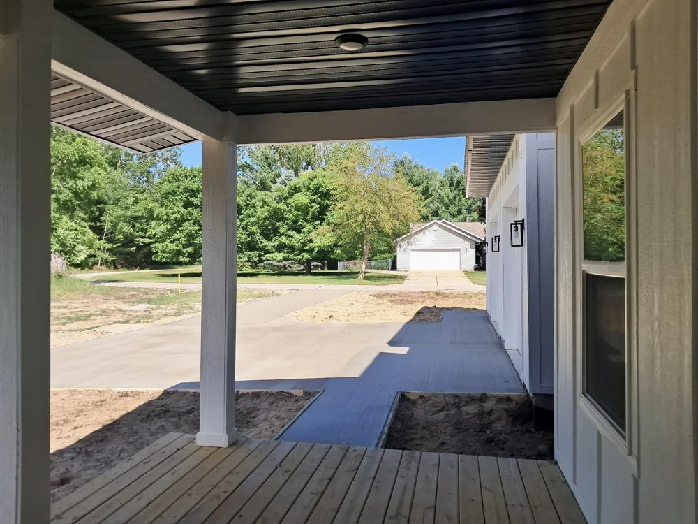 8411 Peninsula Drive W Stanwood, MI 49346