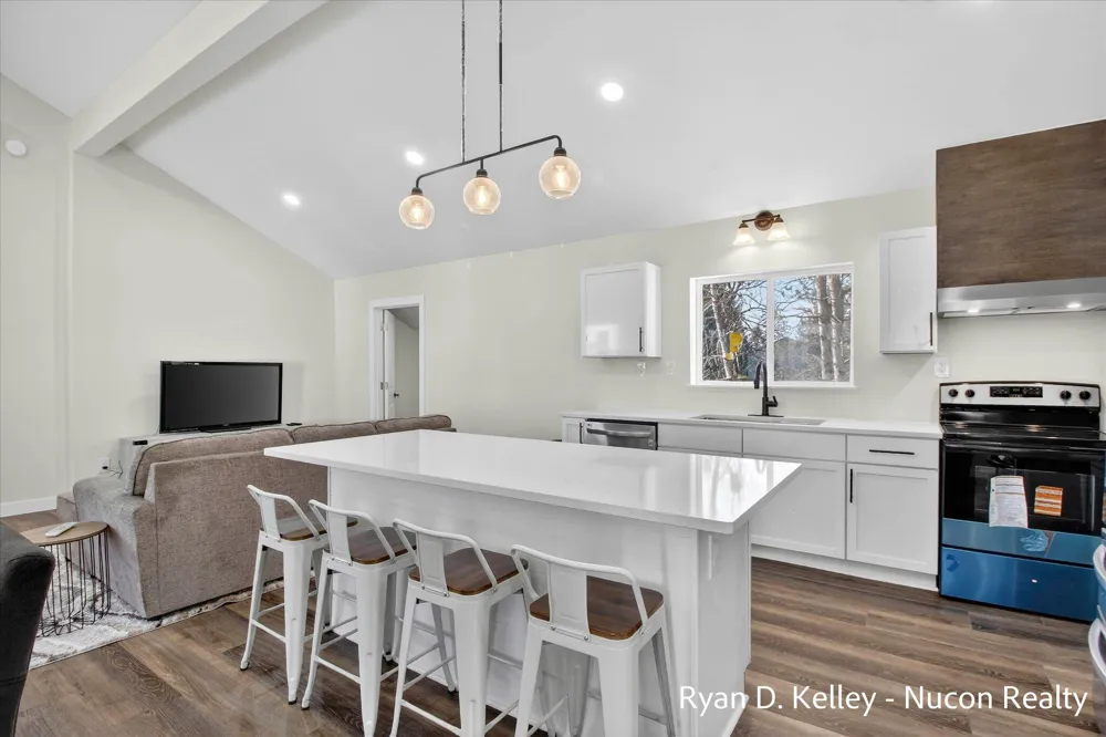 8411 Peninsula Drive W Stanwood, MI 49346