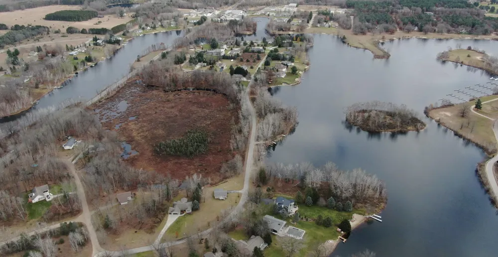 8411 Peninsula Drive W Stanwood, MI 49346