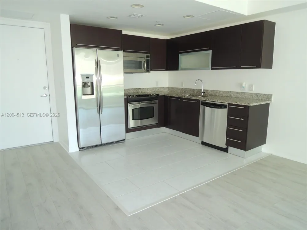 951 Brickell Ave #409 Miami, FL 33131