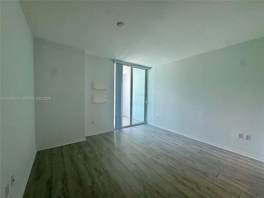 951 Brickell Ave #409 Miami, FL 33131