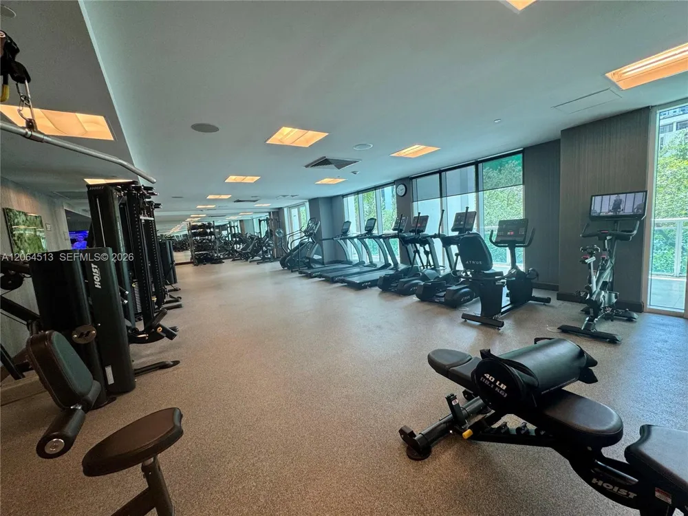 951 Brickell Ave #409 Miami, FL 33131