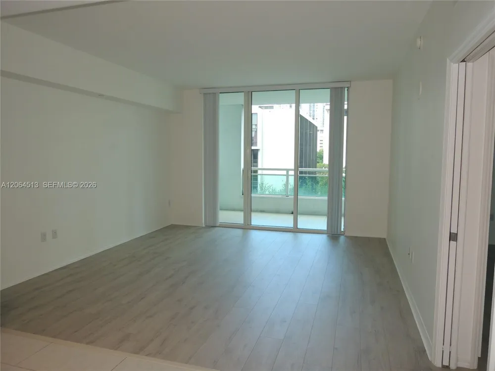 951 Brickell Ave #409 Miami, FL 33131