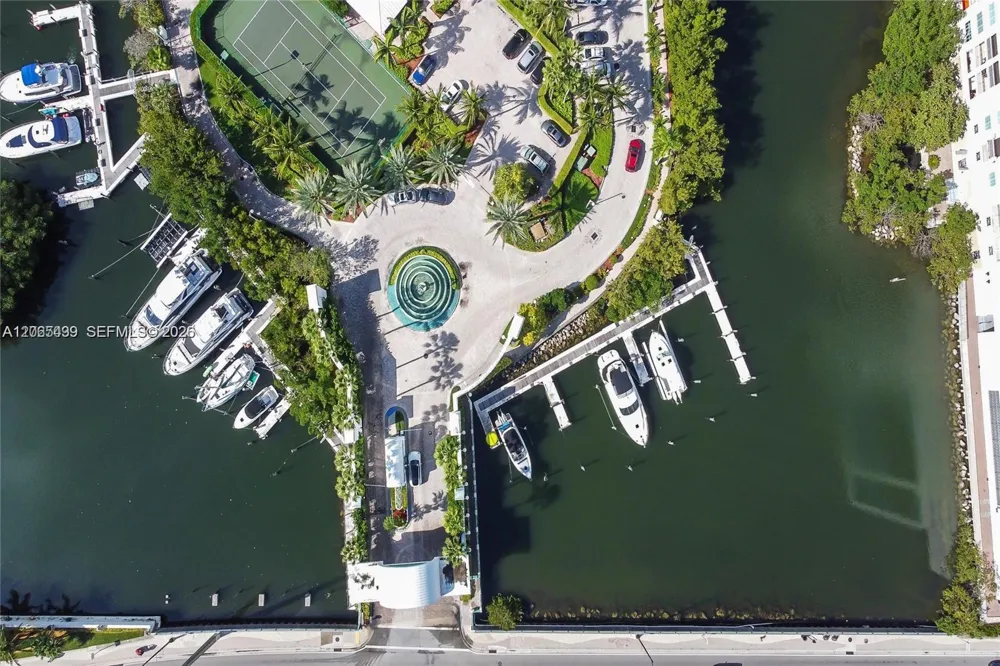 16400 Collins Sunny Isles Beach, FL 33160