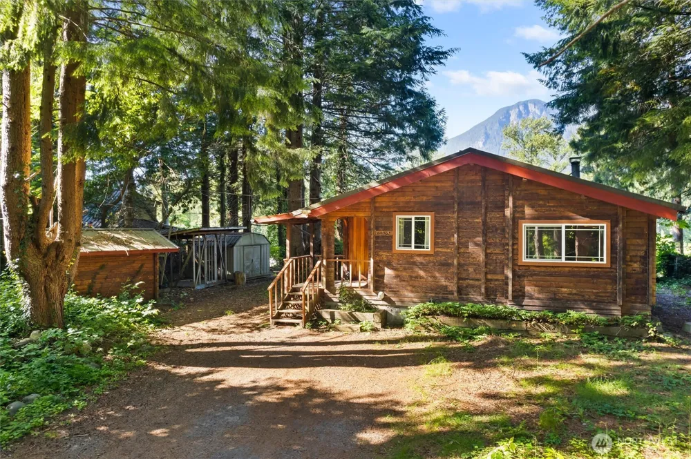 18017 433rd Avenue SE Gold Bar, WA 98251