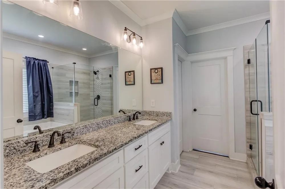 222 Ivey Drive Bethlehem, GA 30620