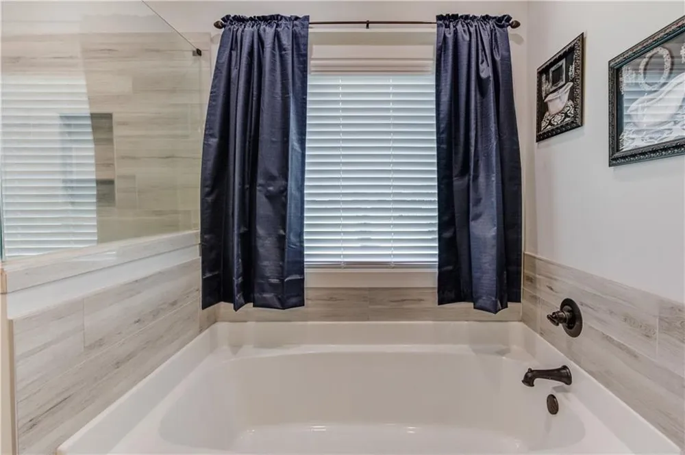 222 Ivey Drive Bethlehem, GA 30620