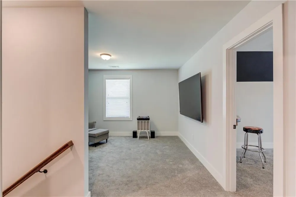 222 Ivey Drive Bethlehem, GA 30620