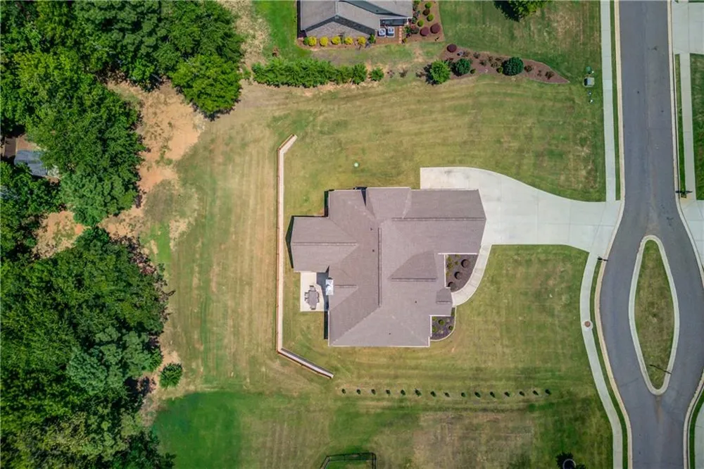 222 Ivey Drive Bethlehem, GA 30620