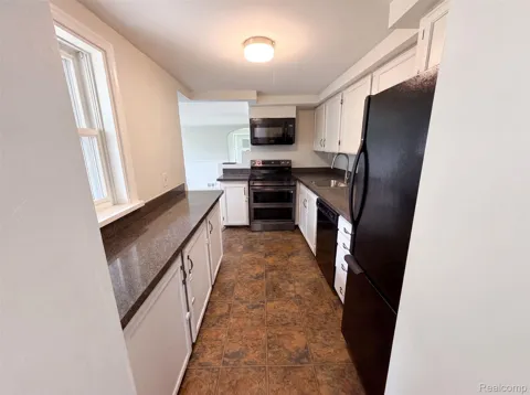 30406 Everett Street