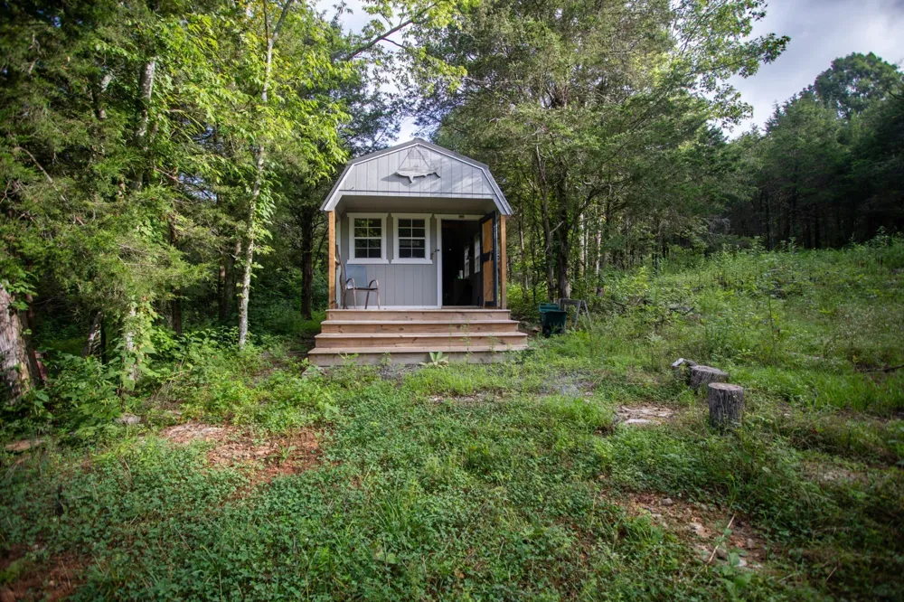193 Dixon Ln Pleasant Shade, TN 37145
