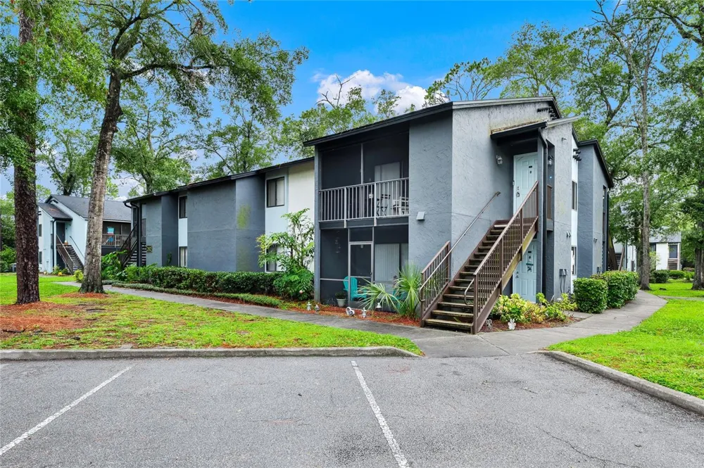 202 RIVERBEND DRIVE #103 Altamonte Springs, FL 32714