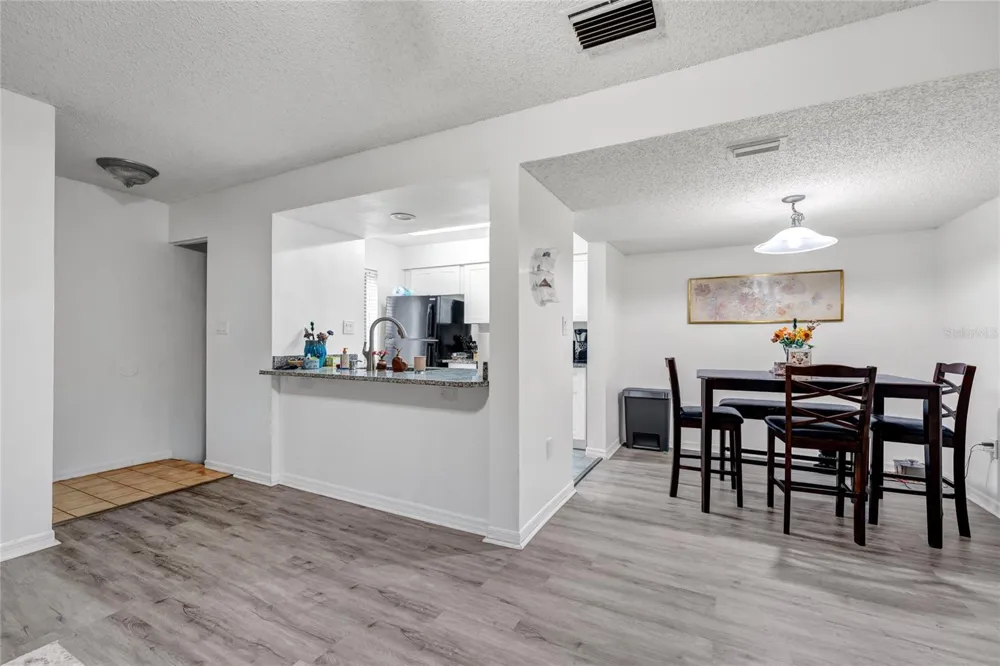 202 RIVERBEND DRIVE #103 Altamonte Springs, FL 32714