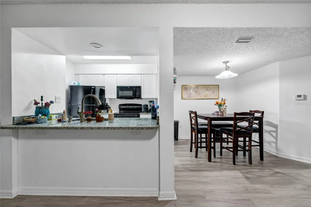 202 RIVERBEND DRIVE #103 Altamonte Springs, FL 32714