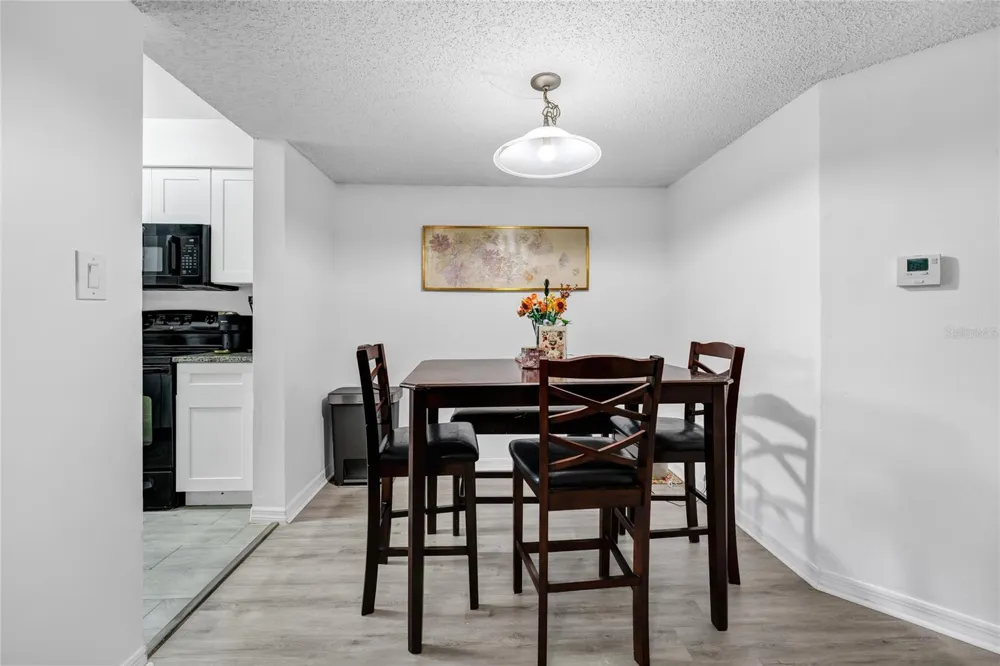 202 RIVERBEND DRIVE #103 Altamonte Springs, FL 32714