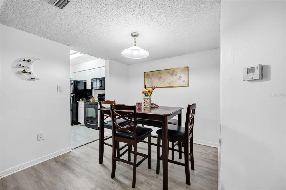 202 RIVERBEND DRIVE #103 Altamonte Springs, FL 32714