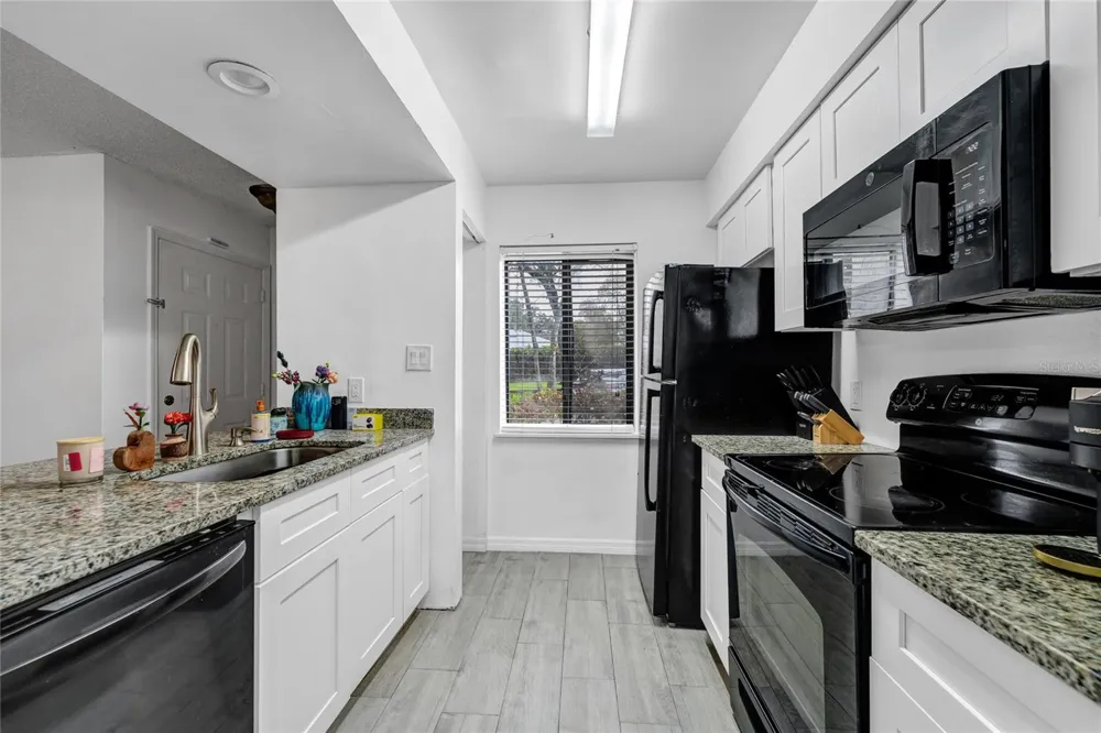 202 RIVERBEND DRIVE #103 Altamonte Springs, FL 32714