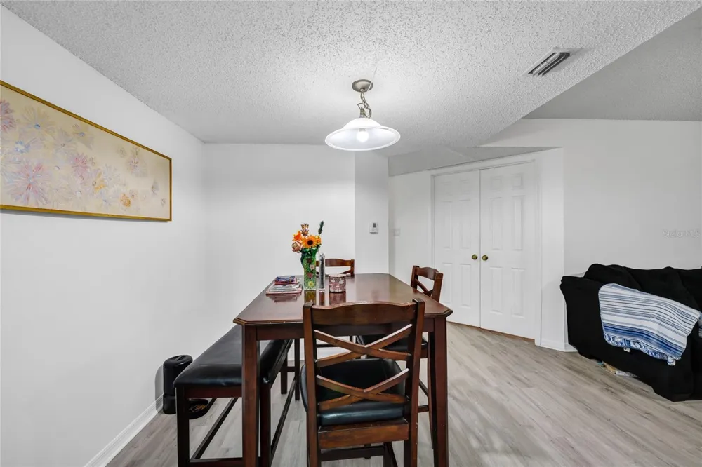 202 RIVERBEND DRIVE #103 Altamonte Springs, FL 32714