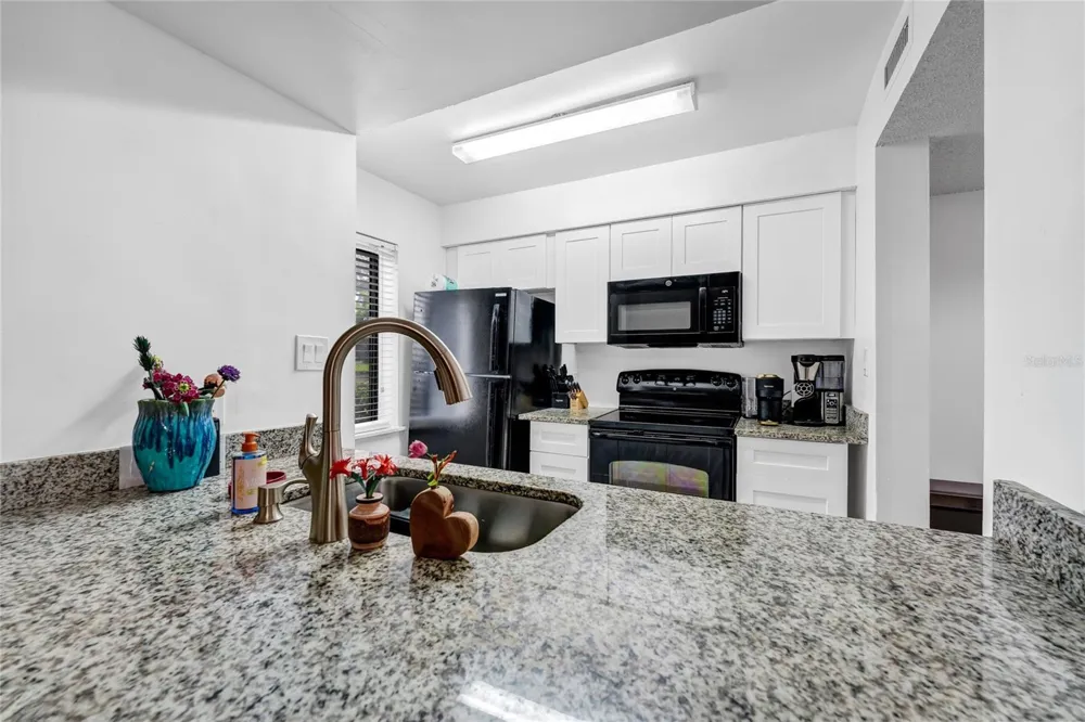 202 RIVERBEND DRIVE #103 Altamonte Springs, FL 32714
