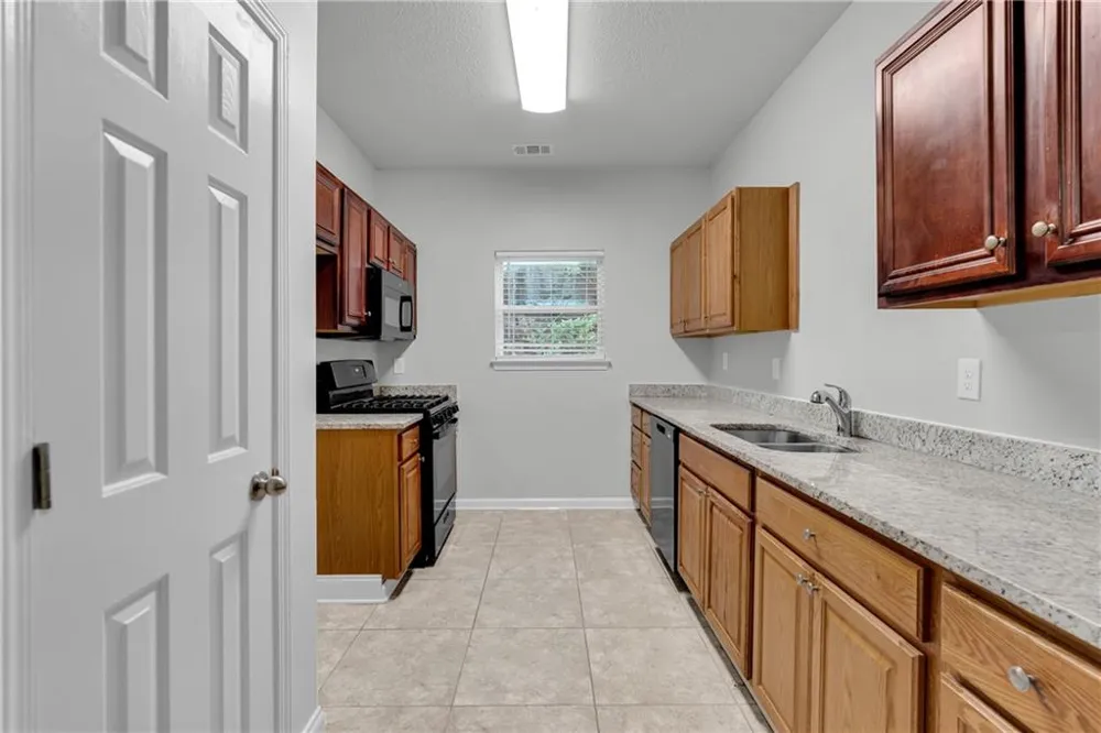 2407 Hackamore Drive South Fulton, GA 30349