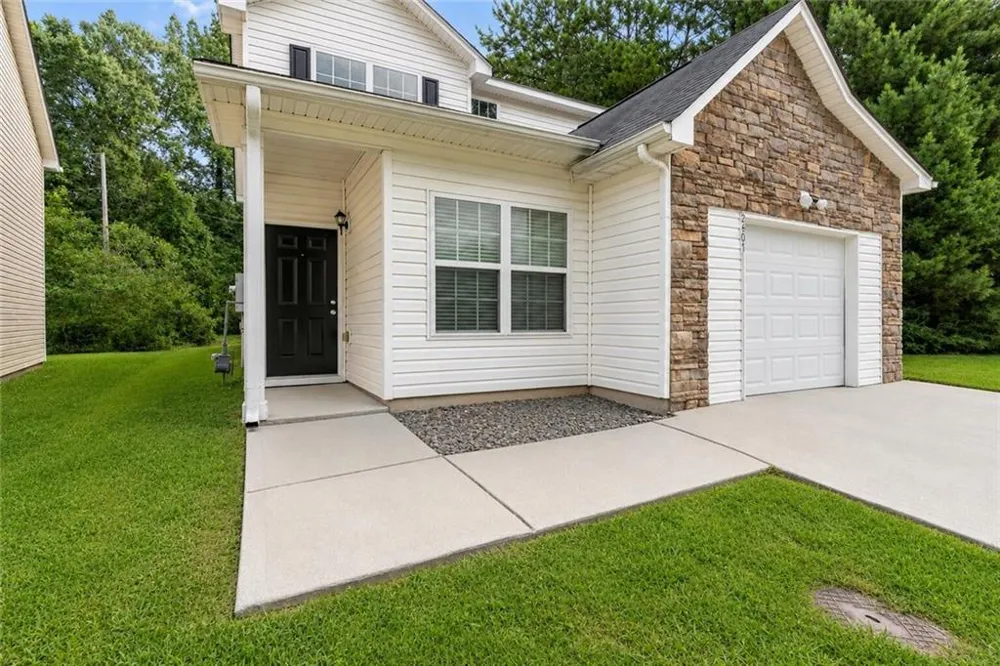 2407 Hackamore Drive South Fulton, GA 30349