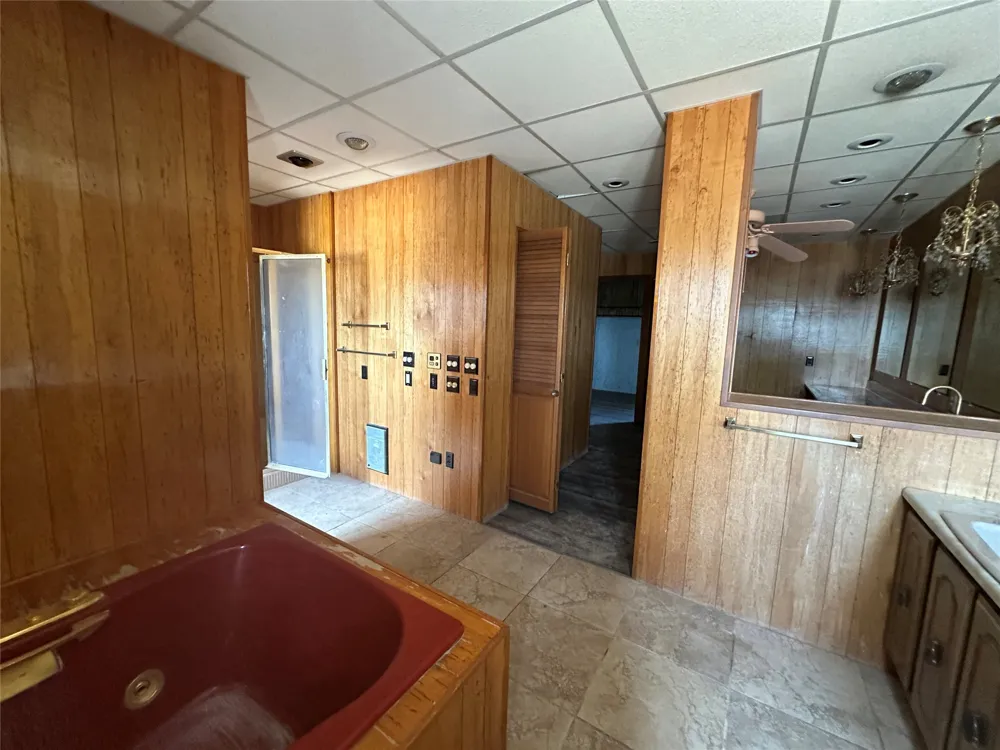 1308 Lion Street Miami, TX 79059