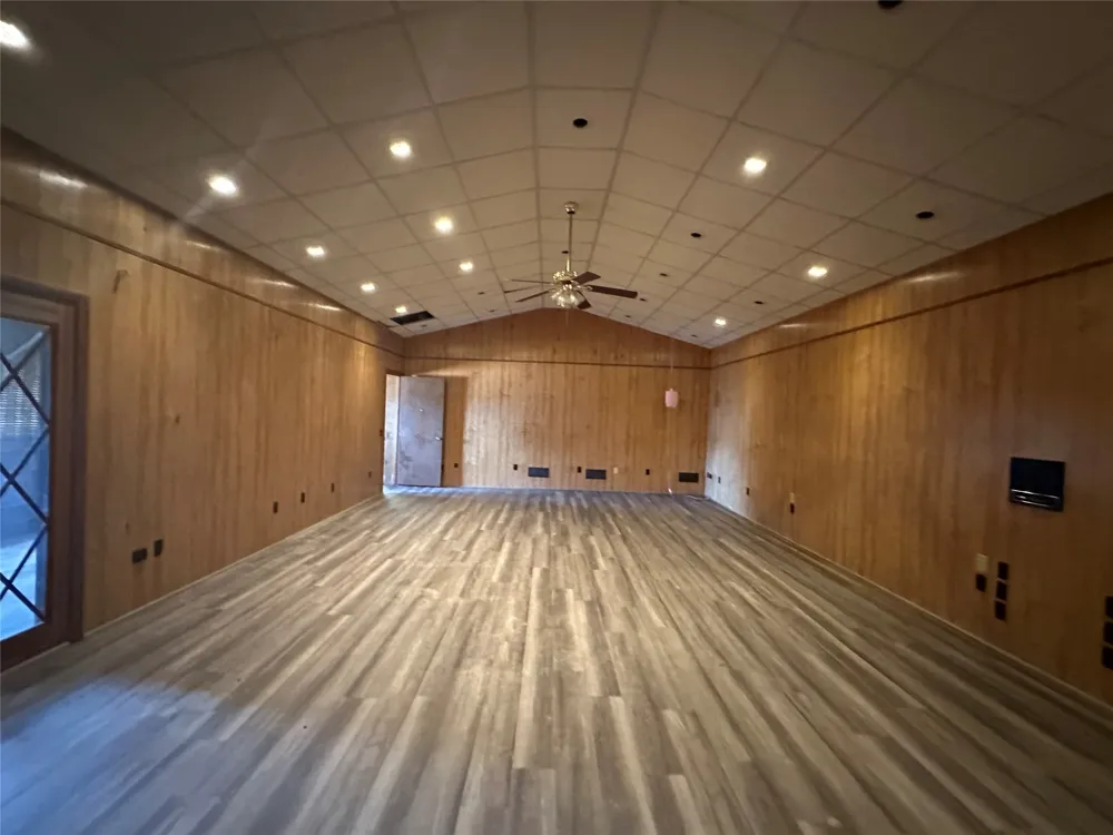 1308 Lion Street Miami, TX 79059