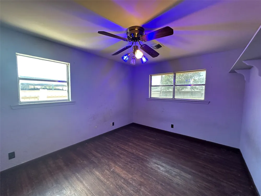1308 Lion Street Miami, TX 79059