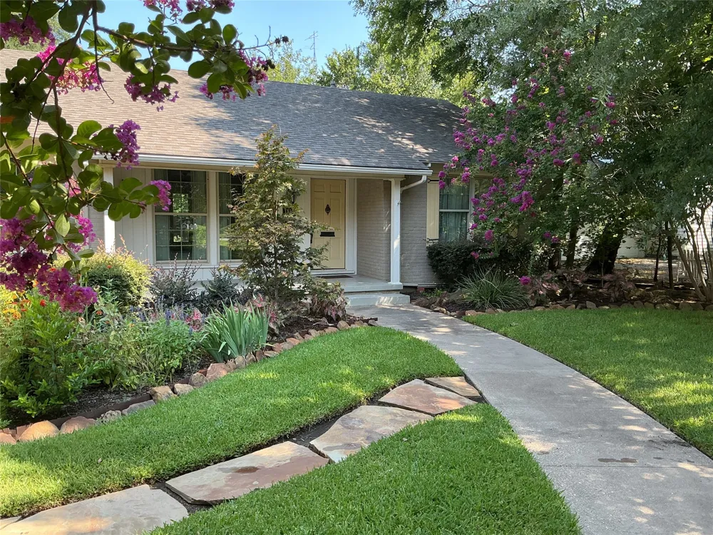 1818 Maplewood Avenue Corsicana, TX 75110