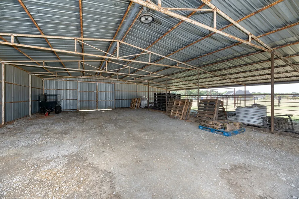 489 Pine Road Poolville, TX 76487