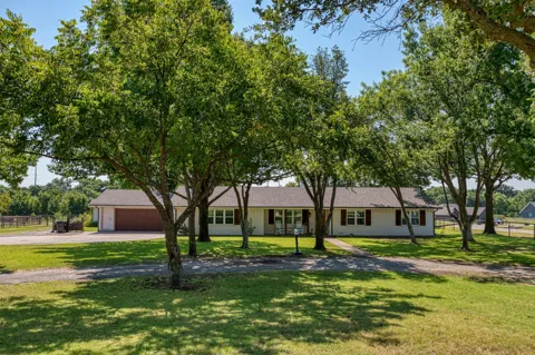 489 Pine Road