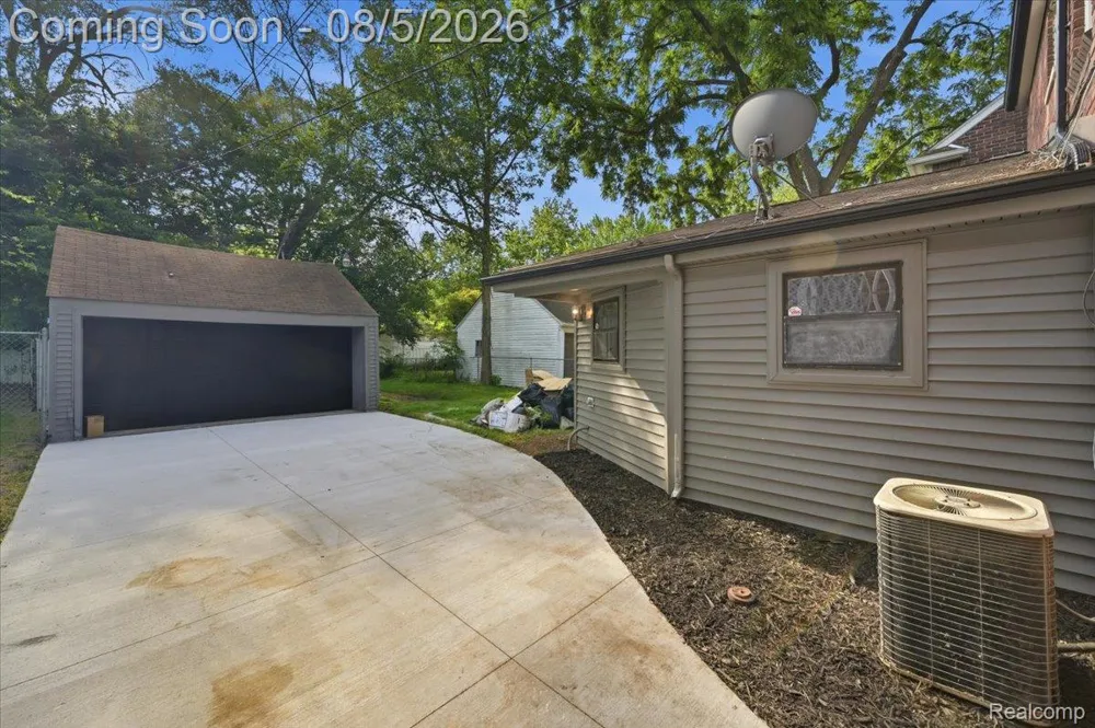 16712 Glastonbury Road Detroit City, MI 48219