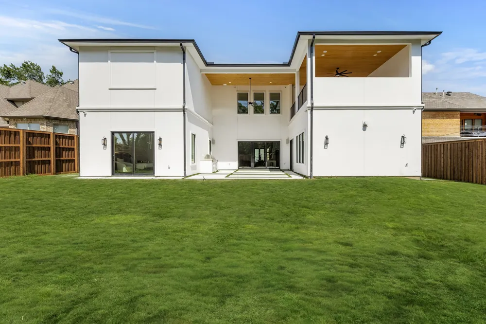 9421 Thornberry Lane Dallas, TX 75220