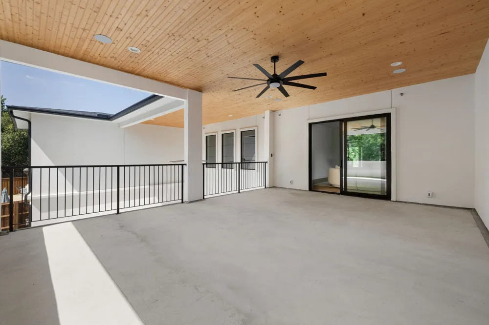 9421 Thornberry Lane Dallas, TX 75220