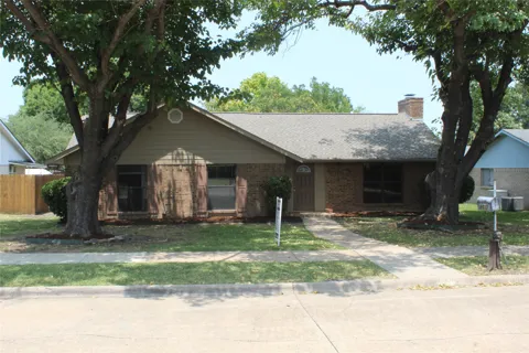 2617 Raintree Drive