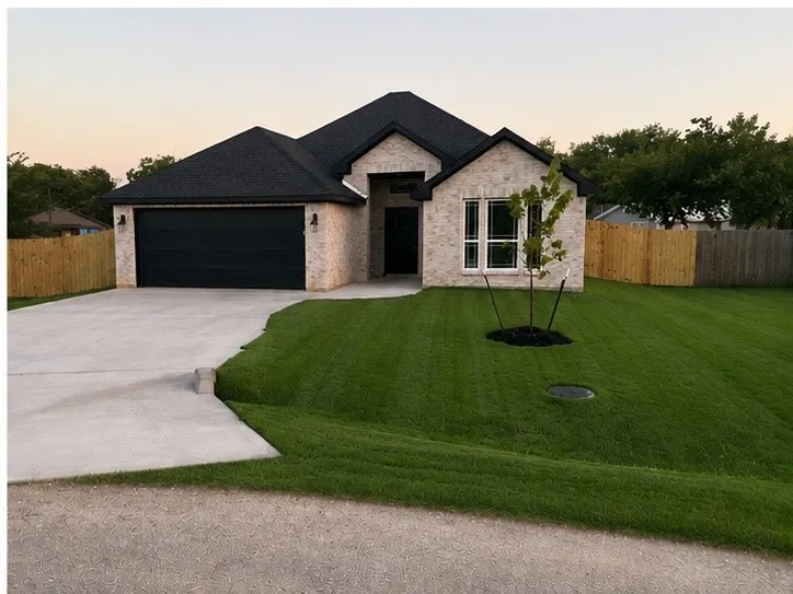 103 Virginia Drive Palmer, TX 75152
