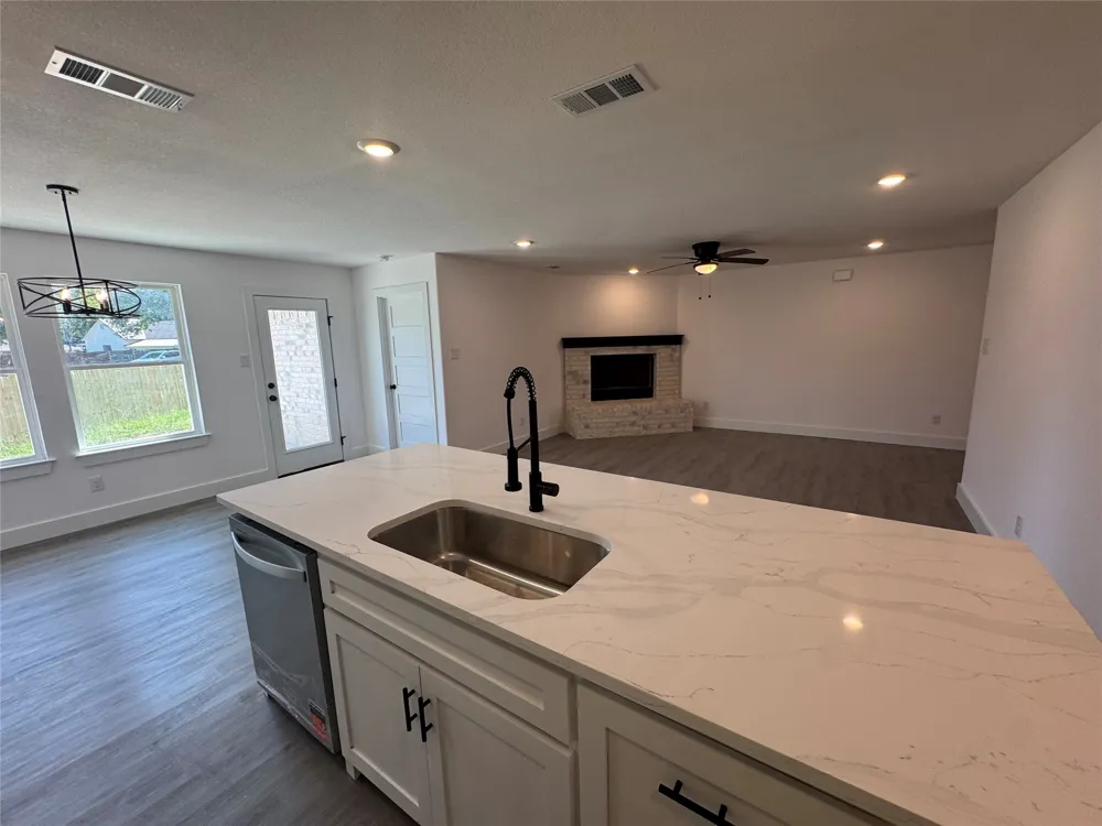 103 Virginia Drive Palmer, TX 75152