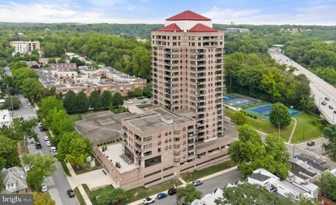 1100 LOVERING AVENUE #1406
