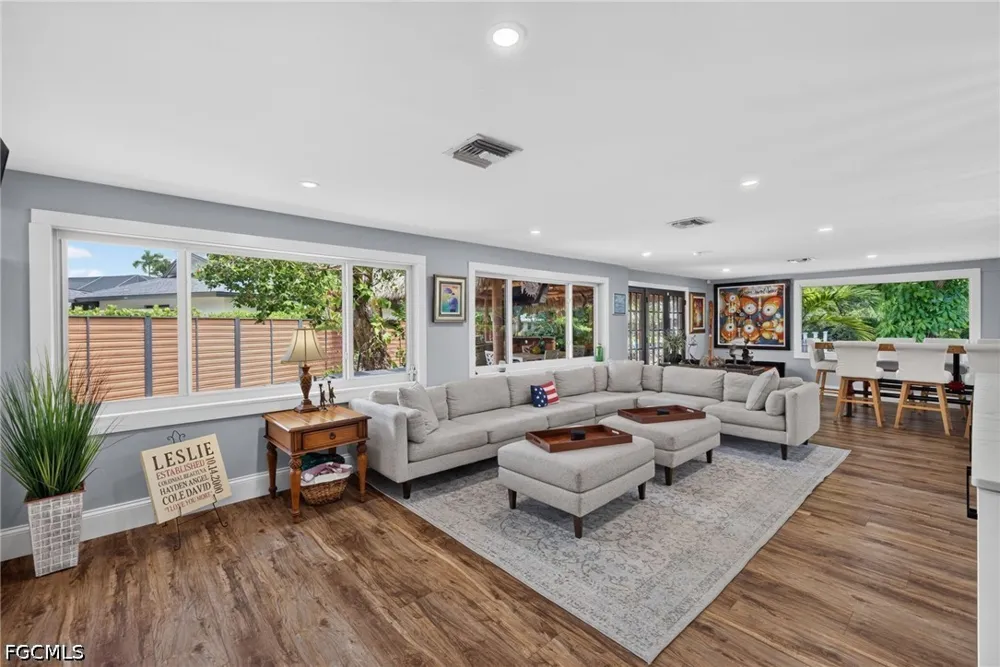 Sunnyside Court Fort Myers, FL 33919