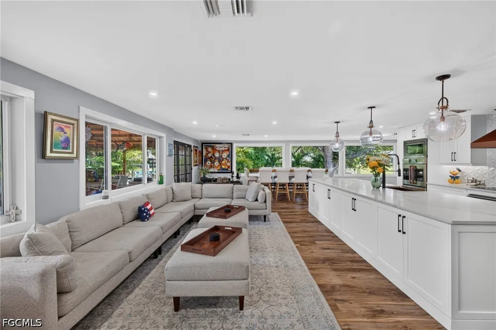Sunnyside Court Fort Myers, FL 33919